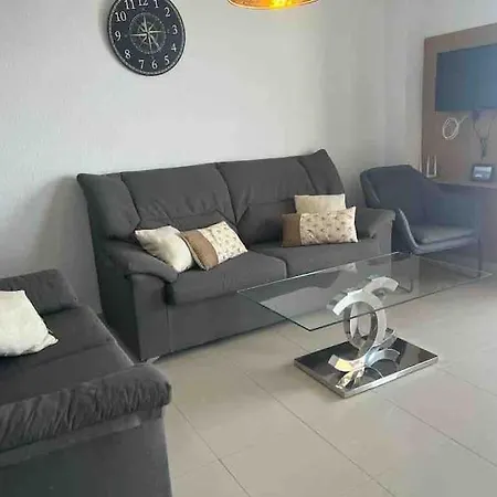 Lägenhet Ruim Aan Het Met 4 Slaapkamers