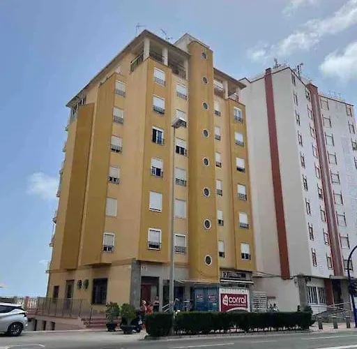 Lägenhet Ruim Aan Het Met 4 Slaapkamers Torrevieja