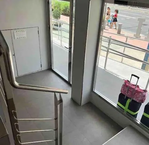 Ruim Aan Het Met 4 Slaapkamers Torrevieja