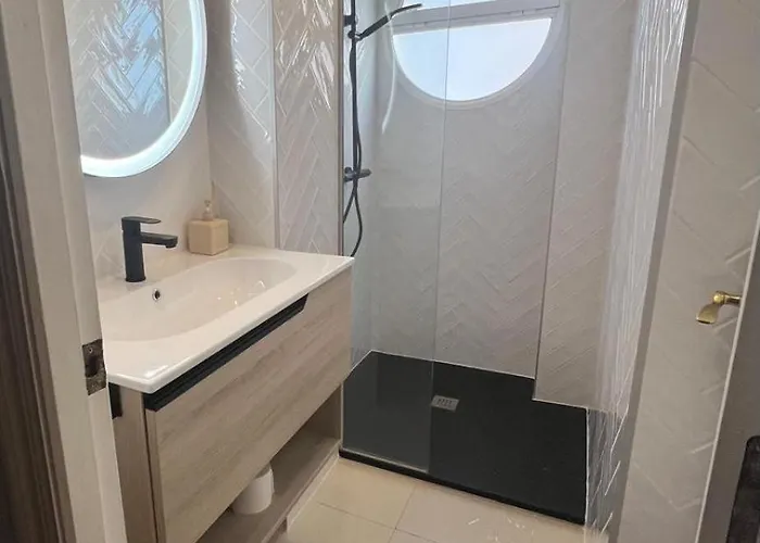 Lägenhet Ruim Aan Het Met 4 Slaapkamers