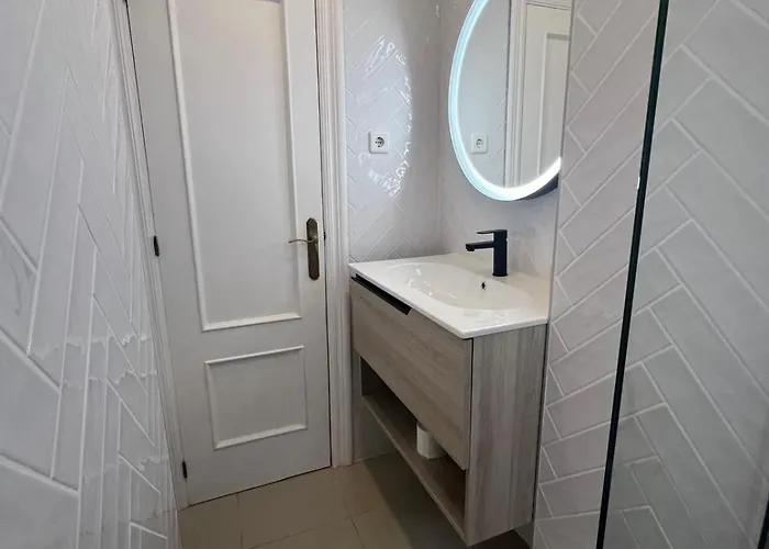 Ruim Aan Het Met 4 Slaapkamers