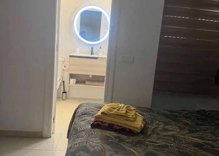 Lägenhet Ruim Aan Het Met 4 Slaapkamers Torrevieja