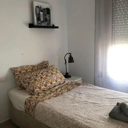 Lägenhet Ruim Aan Het Met 4 Slaapkamers