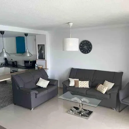 Ruim Aan Het Met 4 Slaapkamers Apartment