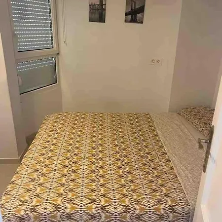 Ruim Aan Het Met 4 Slaapkamers Torrevieja