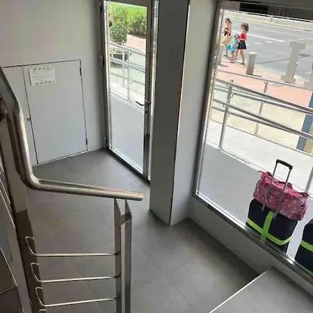 Ruim Aan Het Met 4 Slaapkamers Torrevieja