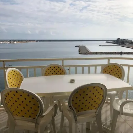 Ruim Aan Het Met 4 Slaapkamers Lägenhet Torrevieja