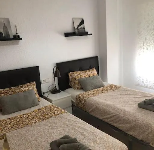 Apartamento Ruim Aan Het Met 4 Slaapkamers