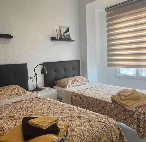 Ruim Aan Het Met 4 Slaapkamers Apartamento *