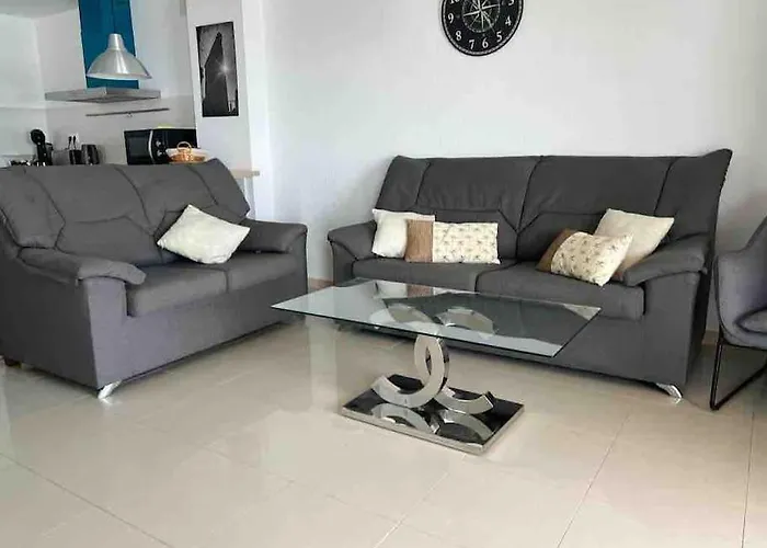 Apartamento Ruim Aan Het Met 4 Slaapkamers *