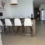Ruim Aan Het Met 4 Slaapkamers Διαμέρισμα *